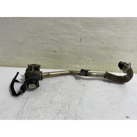 Recambio de tubo egr para peugeot 207 confort referencia OEM IAM 161864 / 9672880080  