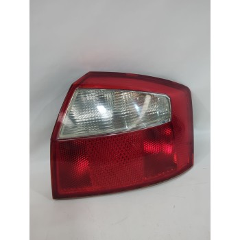 Recambio de piloto trasero derecho para audi a4 b6 (8e2) 2.0 referencia OEM IAM 8E5945218  