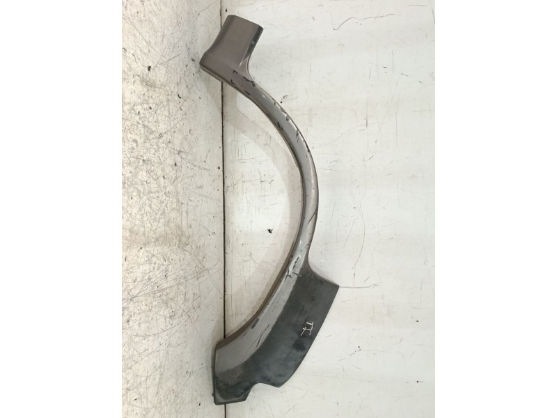 Recambio de aletin trasero izquierdo para hyundai terracan (hp) 2.9 crdi 4wd referencia OEM IAM 87771H1020  