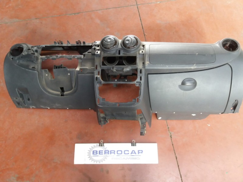 Recambio de kit airbag para dacia duster (hs_) 1.5 dci 4x4 (hsmc, hsmd) referencia OEM IAM 8200739433 / 8201163304  