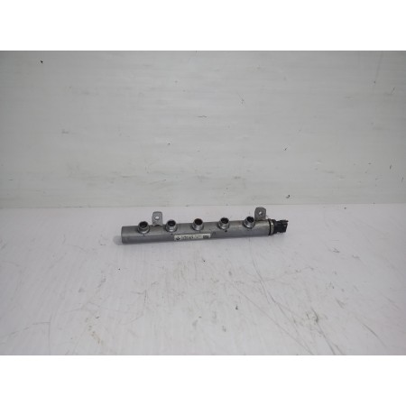 Recambio de rampa inyectora para renault trafic furgón l1h1 2,7t referencia OEM IAM 175210542R  