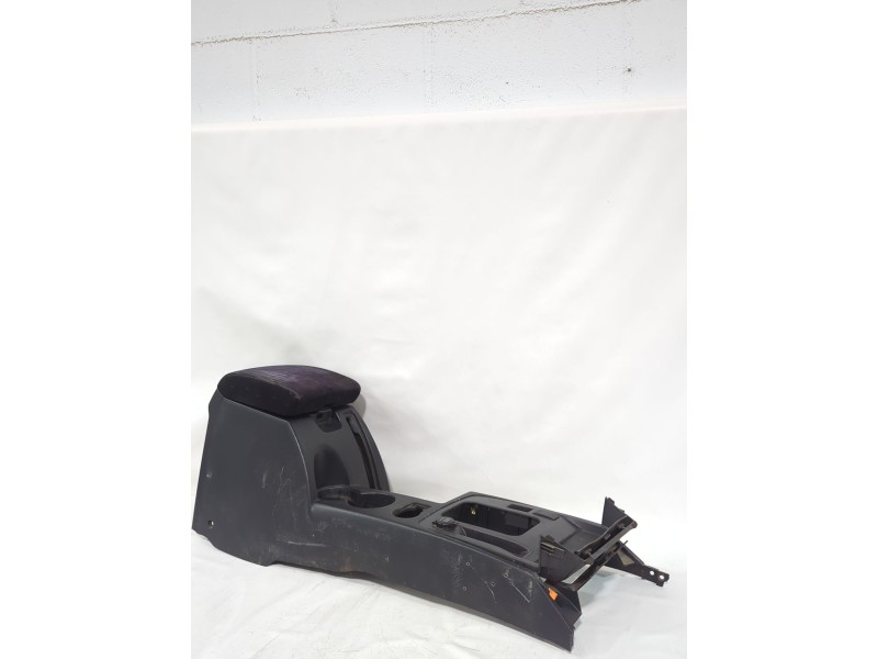 Recambio de consola central para hyundai terracan (hp) 2.9 crdi 4wd referencia OEM IAM 84610H1600/84680H1610  