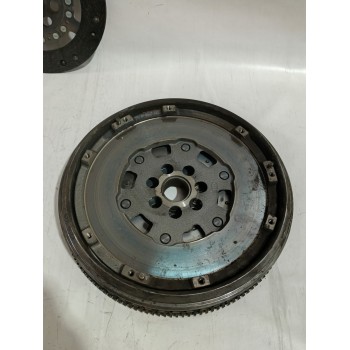 Recambio de kit embrague para nissan qashqai i (j10, nj10) 1.5 dci referencia OEM IAM 3020500Q0G/8200450217  