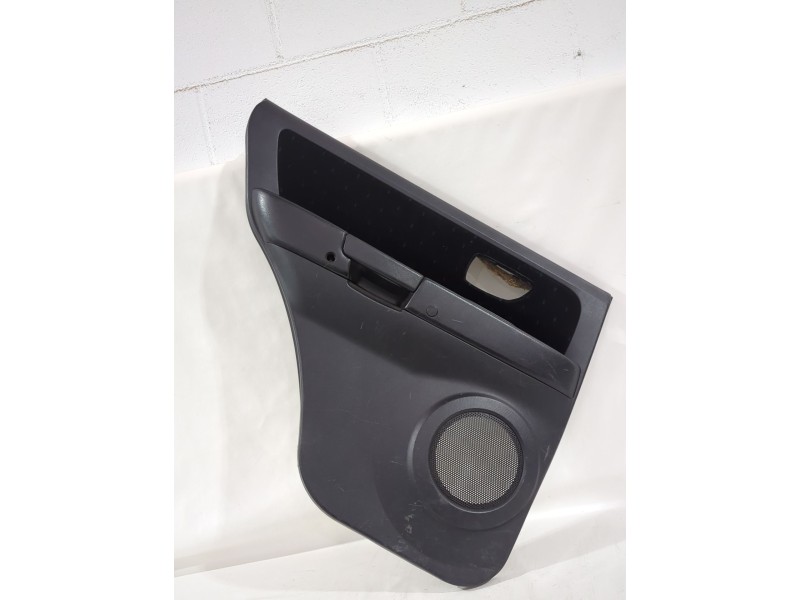 Recambio de guarnecido puerta trasera izquierda para hyundai terracan (hp) 2.9 crdi 4wd referencia OEM IAM 83330H1000  