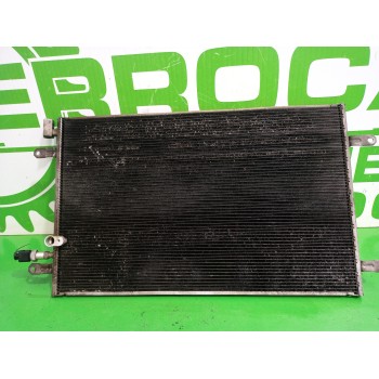 Recambio de condensador / radiador aire acondicionado para audi a6 berlina (4f2) 2.4 referencia OEM IAM 4F0260401  