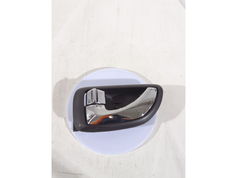 Recambio de maneta interior delantera izquierda para hyundai terracan (hp) 2.9 crdi 4wd referencia OEM IAM 82610H1020LK / 82332H