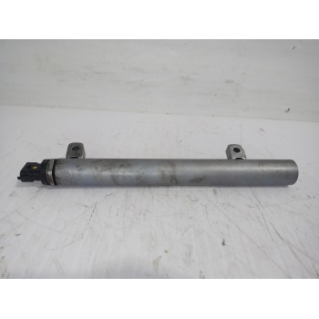 Recambio de rampa inyectora para renault trafic furgón l1h1 2,7t referencia OEM IAM 175210542R  