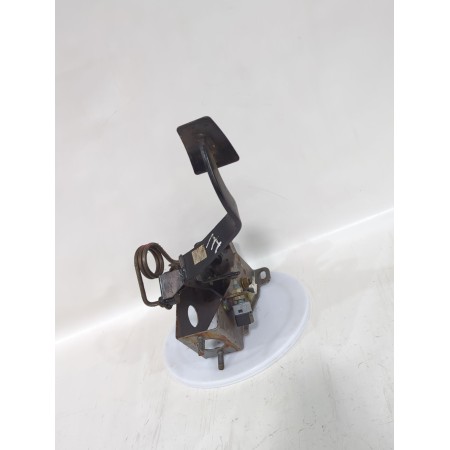 Recambio de pedal embrague para hyundai terracan (hp) 2.9 crdi 4wd referencia OEM IAM 32850H1000  