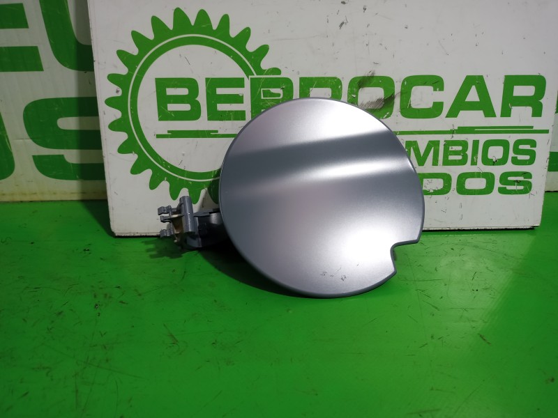 Recambio de tapa exterior combustible para fiat doblo ii cargo (263) referencia OEM IAM 521090640  