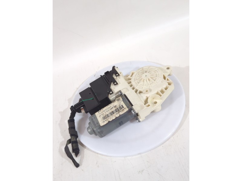 Recambio de motor elevalunas trasero derecho para volkswagen golf v (1k1) 1.9 tdi referencia OEM IAM 1K0959704F  