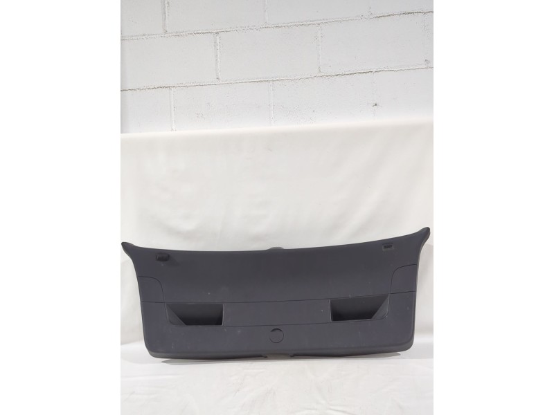 Recambio de guarnecido porton trasero para volkswagen golf v (1k1) 1.9 tdi referencia OEM IAM 1K6867601D  