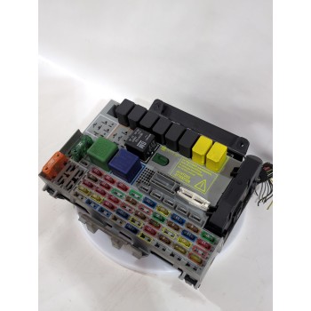 Recambio de caja reles / fusibles para opel zafira a monospace (t98) 2.0 dti 16v (f75) referencia OEM IAM 24412497  
