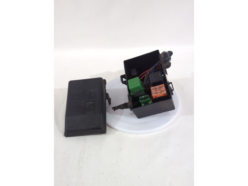 Recambio de caja reles / fusibles para opel zafira a monospace (t98) 2.0 dti 16v (f75) referencia OEM IAM 90560119  