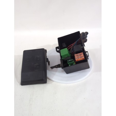 Recambio de caja reles / fusibles para opel zafira a monospace (t98) 2.0 dti 16v (f75) referencia OEM IAM 90560119  