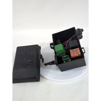 Recambio de caja reles / fusibles para opel zafira a monospace (t98) 2.0 dti 16v (f75) referencia OEM IAM 90560119  