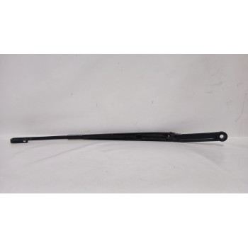 Recambio de brazo limpia delantero izquierdo para audi a6 c5 (4b2, 4b4) 2.5 tdi referencia OEM IAM 4B1955407A  