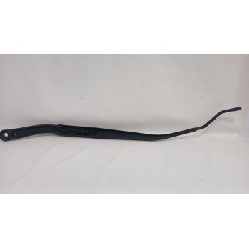 Recambio de brazo limpia delantero derecho para chevrolet captiva (c100, c140) 2.2 d referencia OEM IAM 25911767  