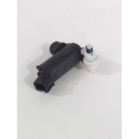 Recambio de bomba limpia para ssangyong tivoli 1.5 referencia OEM IAM 7841335100  