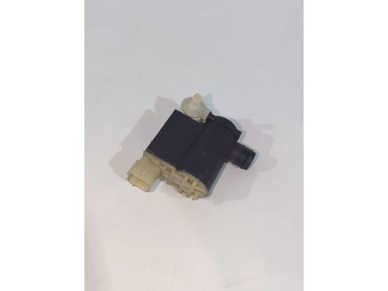 Recambio de bomba limpia para hyundai tucson (jm) 2.0 crdi referencia OEM IAM 985101F000  