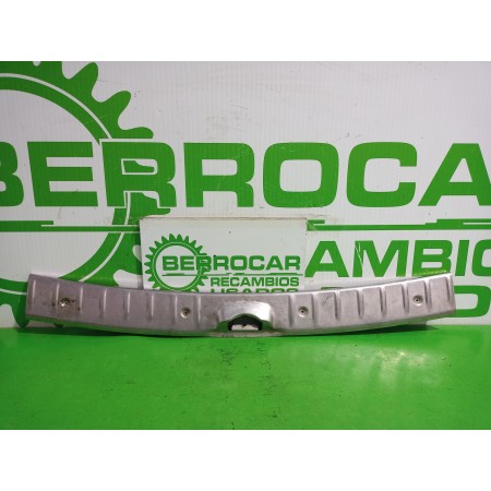 Recambio de moldura para peugeot 307 berlina (s2) 1.6 16v hdi referencia OEM IAM 7452V0  