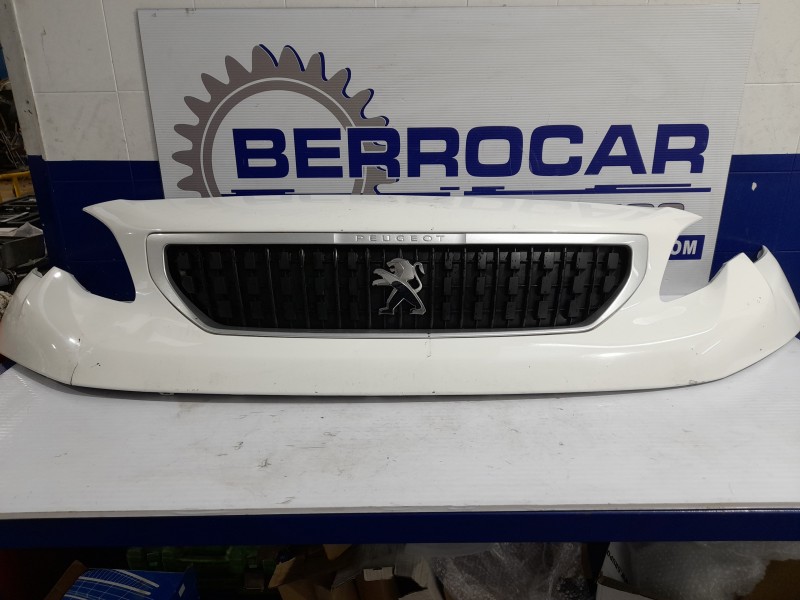 Recambio de paragolpes delantero para peugeot expert furgón 1.6 blue-hdi fap referencia OEM IAM 9808639777  