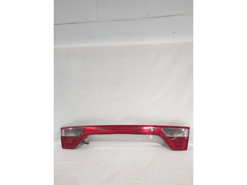 Recambio de piloto trasero central para seat toledo ii (1m2) 1.9 tdi referencia OEM IAM 1M5945225D  