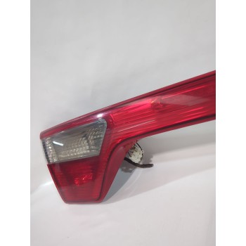 Recambio de piloto trasero central para seat toledo ii (1m2) 1.9 tdi referencia OEM IAM 1M5945225D  