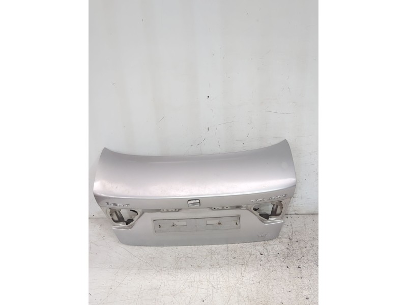 Recambio de porton trasero para seat toledo ii (1m2) 1.9 tdi referencia OEM IAM 1M5827105B  