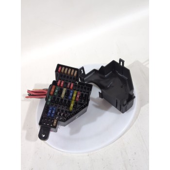 CAJA RELES / FUSIBLES QE002 