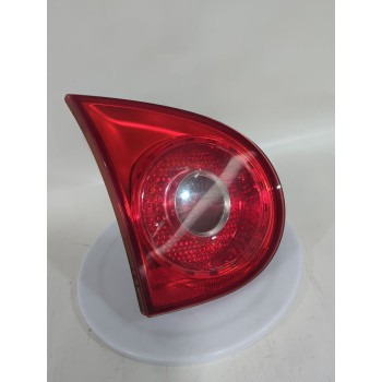 PILOTO TRASERO DERECHO INTERIOR 1K6945094E/1K6945093G 
