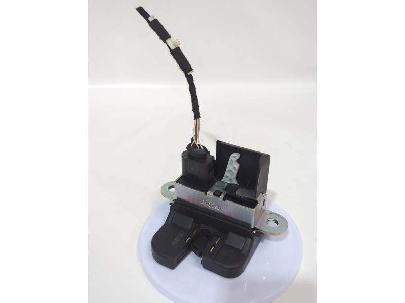 Recambio de cerradura maletero / porton para volkswagen golf v (1k1) 1.9 tdi referencia OEM IAM 1K6827505F9B9/1K6827505F  