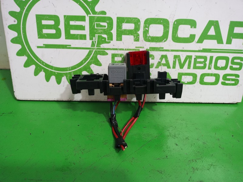 Recambio de rele para audi a6 berlina (4f2) 2.4 referencia OEM IAM 4E0937503D  