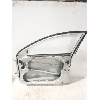 Recambio de puerta delantera derecha para kia cee´d hatchback (ed) 1.6 crdi 90 referencia OEM IAM 760041H000  