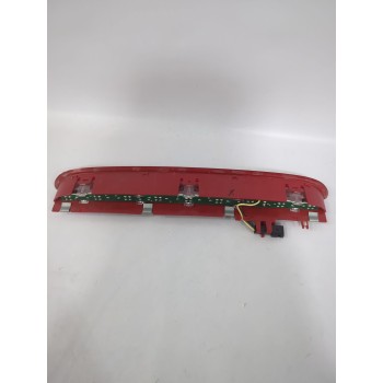 Recambio de luz central de freno para opel referencia OEM IAM 13262019  