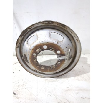 Recambio de llanta para iveco referencia OEM IAM 5Jk16H  