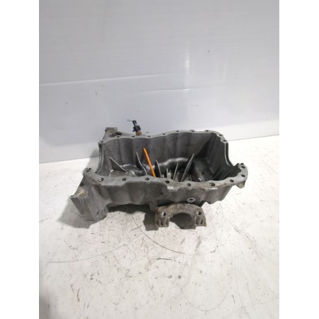 Recambio de carter para mercedes-benz referencia OEM IAM A6070140102  