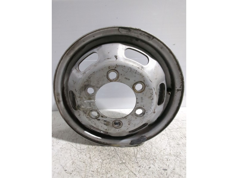 Recambio de llanta para iveco referencia OEM IAM 16H1x5Jk  