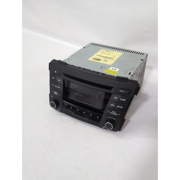 Recambio de sistema audio / radio cd para hyundai referencia OEM IAM 961703Z0704X  