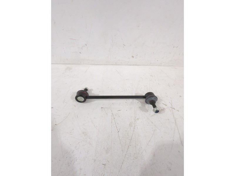 Recambio de bieleta estabilizadora delantera izquierda para ford referencia OEM IAM L12130008104160  