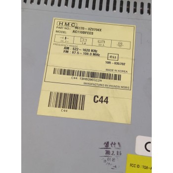 Recambio de sistema audio / radio cd para hyundai referencia OEM IAM 961703Z0704X  