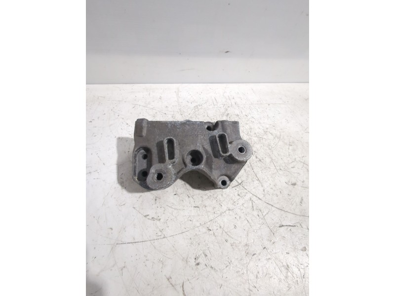 Recambio de soporte motor para mercedes-benz referencia OEM IAM 112310170R  