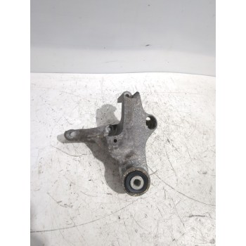 Recambio de soporte motor para mercedes-benz referencia OEM IAM A2462401309  