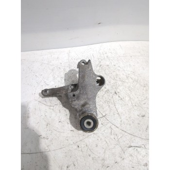 Recambio de soporte motor para mercedes-benz referencia OEM IAM A2462401309  