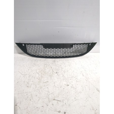Recambio de rejilla paragolpes central para seat referencia OEM IAM 1P0853667  