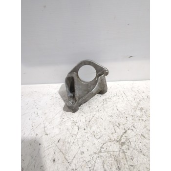 Recambio de soporte motor para mercedes-benz referencia OEM IAM A6072050101  