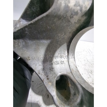 Recambio de soporte motor para mercedes-benz referencia OEM IAM A6072050101  