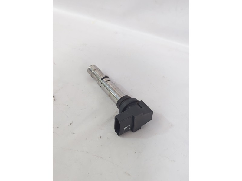 Recambio de bobina encendido para volkswagen referencia OEM IAM 036905715F  