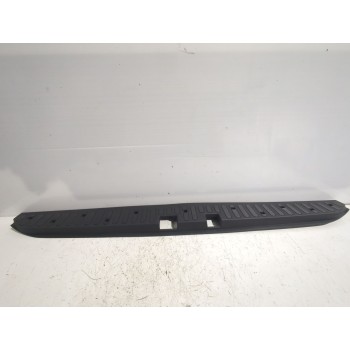 Recambio de moldura paragolpe trasera para renault referencia OEM IAM 849932462R  