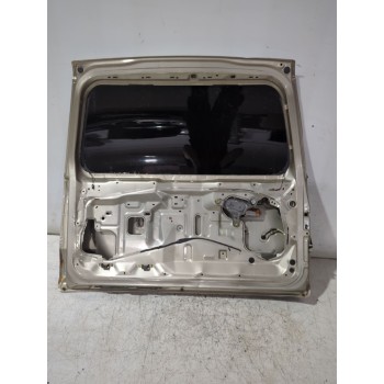 Recambio de porton trasero para toyota referencia OEM IAM 8513060200/670056A801  