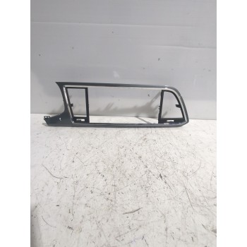 Recambio de moldura para seat referencia OEM IAM 576820951  